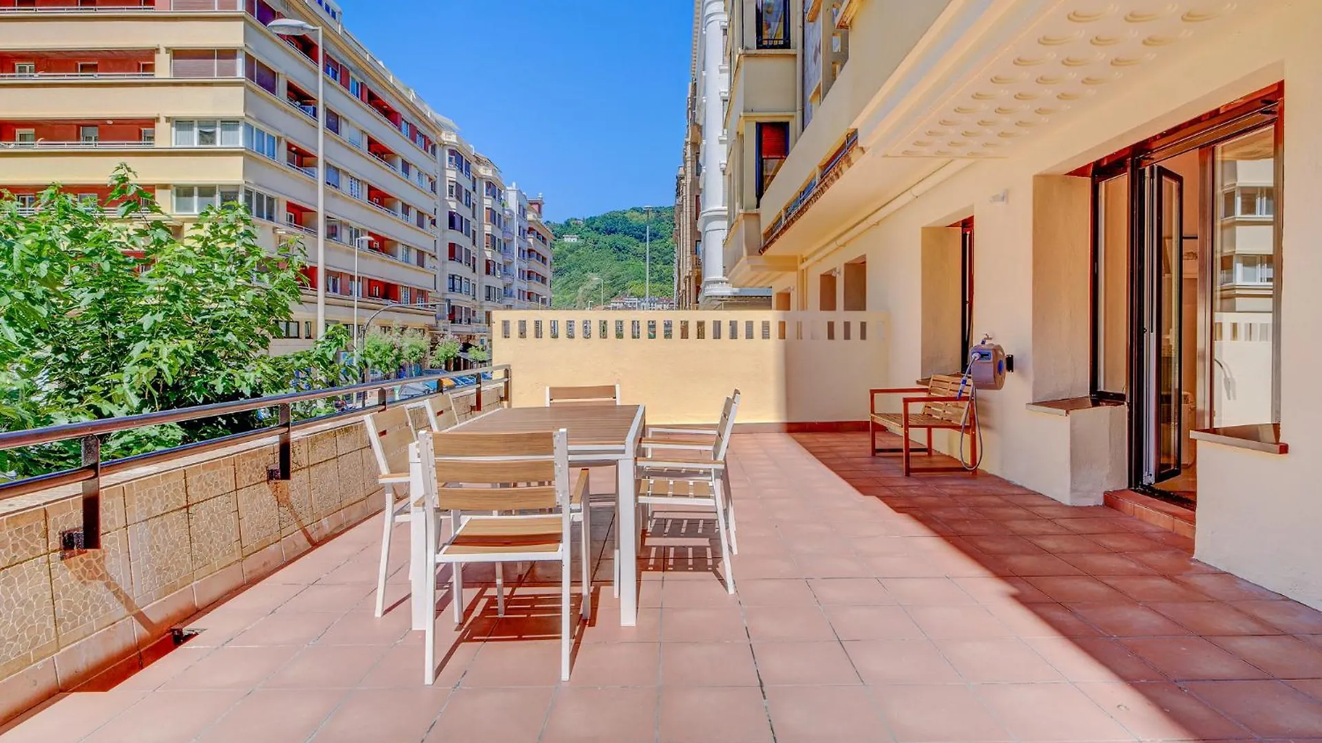 Apartment Apartamentos Gran Via By Sanse Holidays San Sebastian Spain
