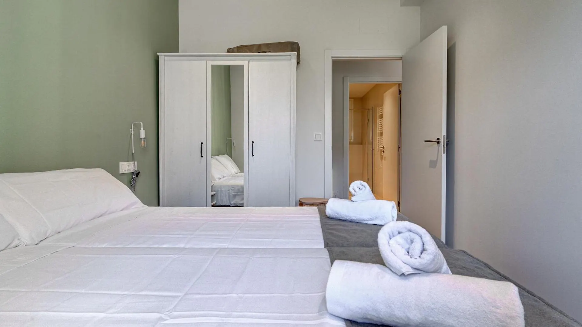 Apartamentos Gran Via By Sanse Holidays San Sebastián 0*,  Spanien