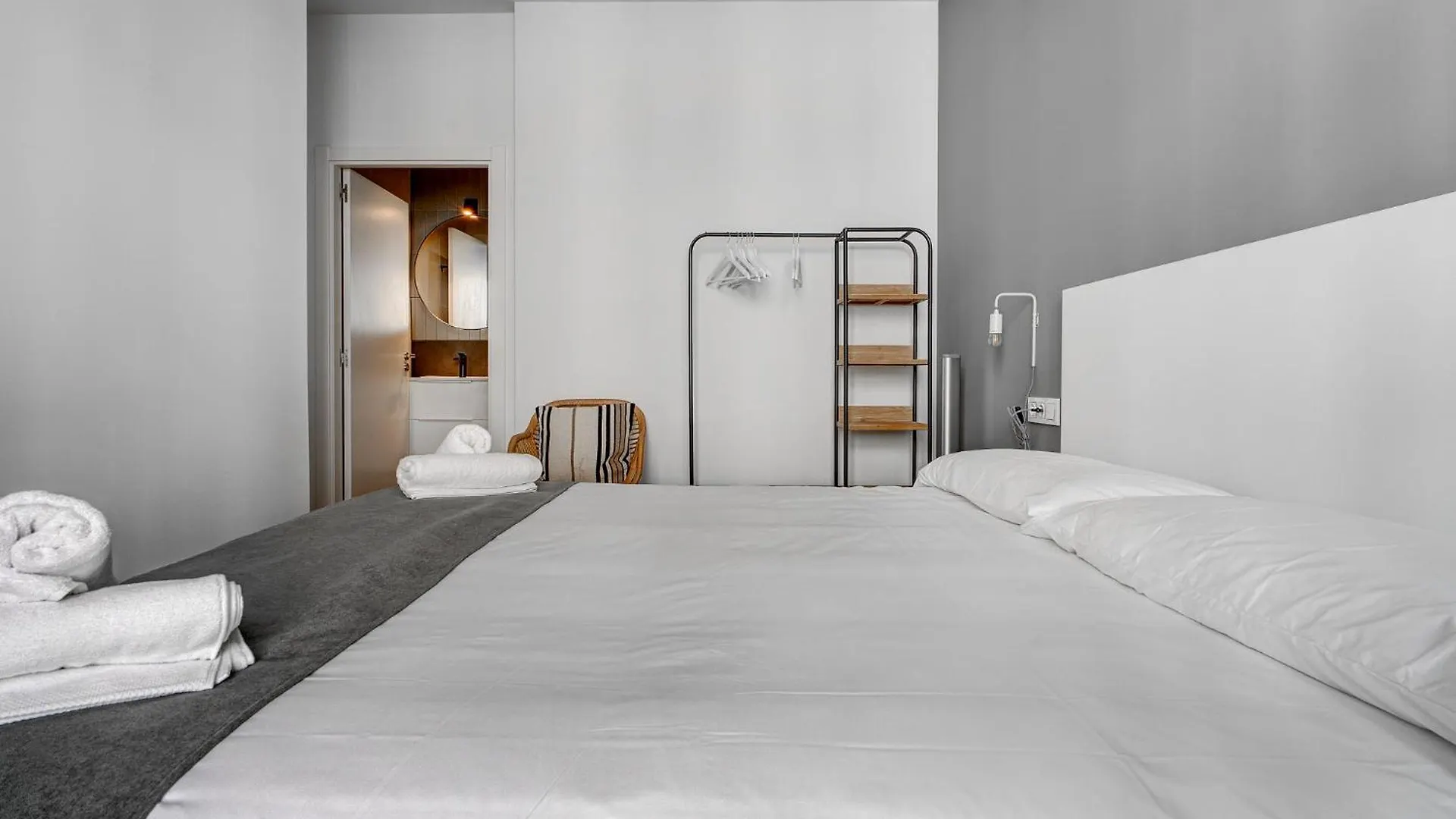 Apartamentos Gran Via By Sanse Holidays San Sebastián 0*,  Spanien