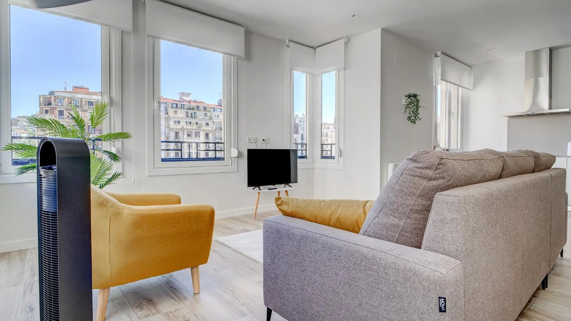 Apartamentos Gran Via By Sanse Holidays San Sebastián 0*,  Spanien