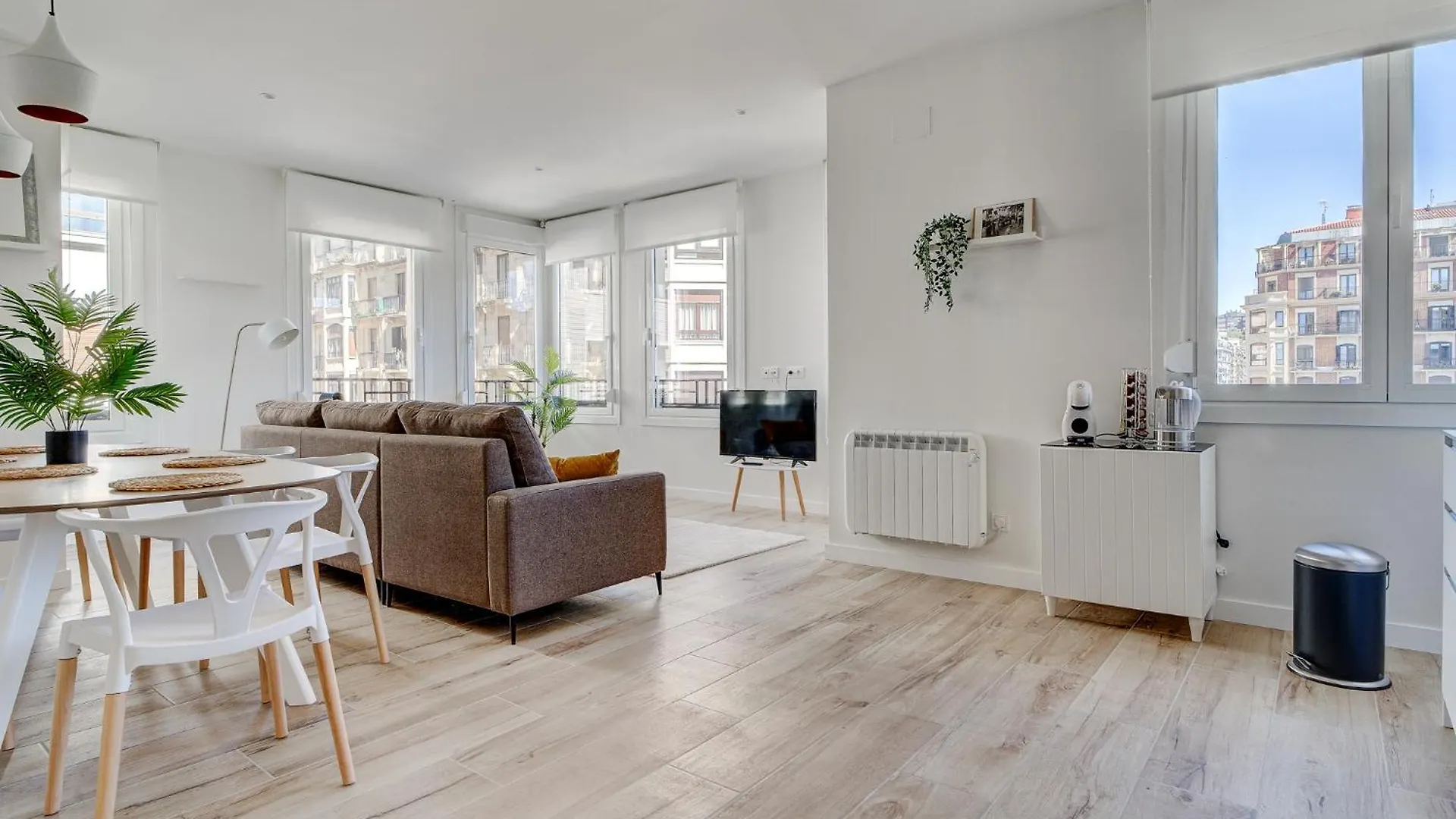 Apartment Apartamentos Gran Via By Sanse Holidays San Sebastián Spanien