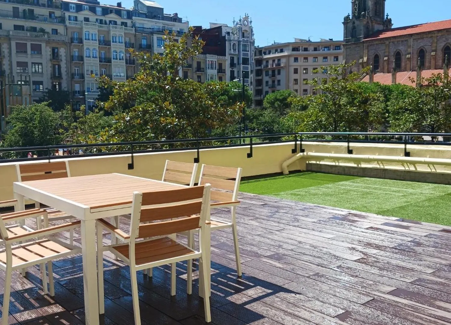 Apartamentos Gran Via By Sanse Holidays San Sebastián 0*,  Spanien