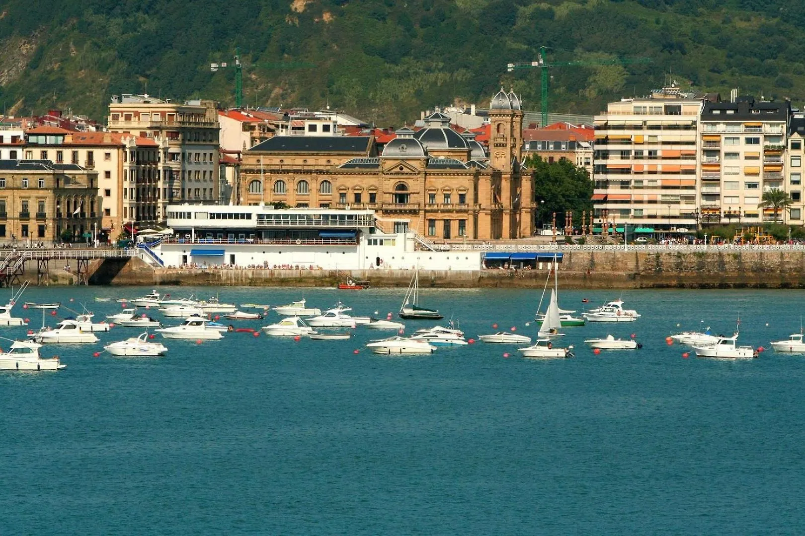 Apartment Apartamentos Gran Via By Sanse Holidays San Sebastián